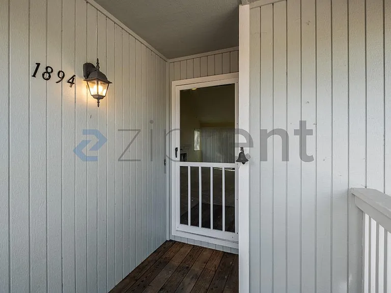 1894 Shirley Dr — Photo 4