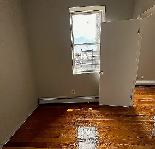 57 Tapscott St #5G — Photo 4