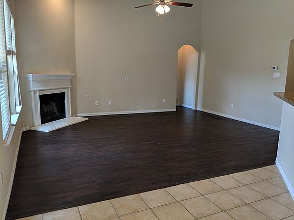 5th image of 10233 Ashburn Dr