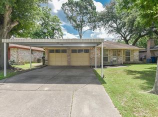 8406 Meadowshire St, Houston, TX 77037