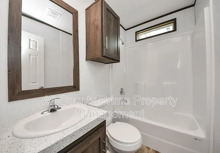 1556 Brown Rd — Photo 17