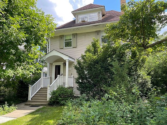2nd image of 2626 Isabella St