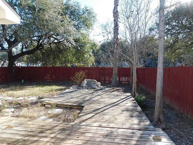 9231 Foxgrove Way — Photo 32