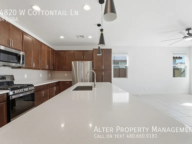 14820 W Cottontail Ln — Photo 7
