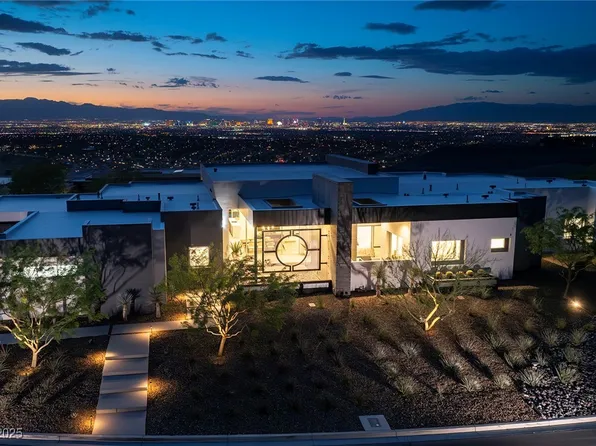 1 Boulderback Dr, Henderson, NV 89012