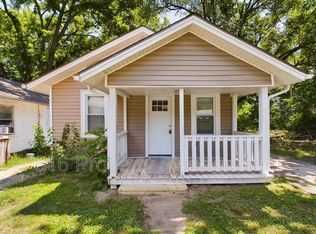 7135 Agnes Ave, Kansas City, MO 64132