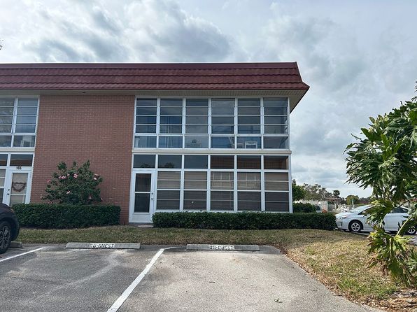 26 Pine Arbor Ln APT 207