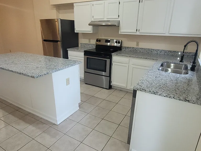 2211 Menard St #A — Photo 4