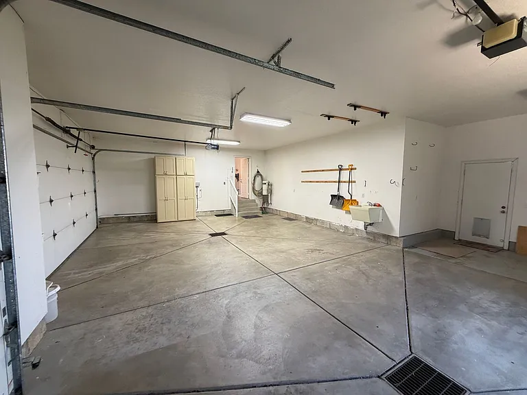 1835 N Beechwood Dr — Photo 31