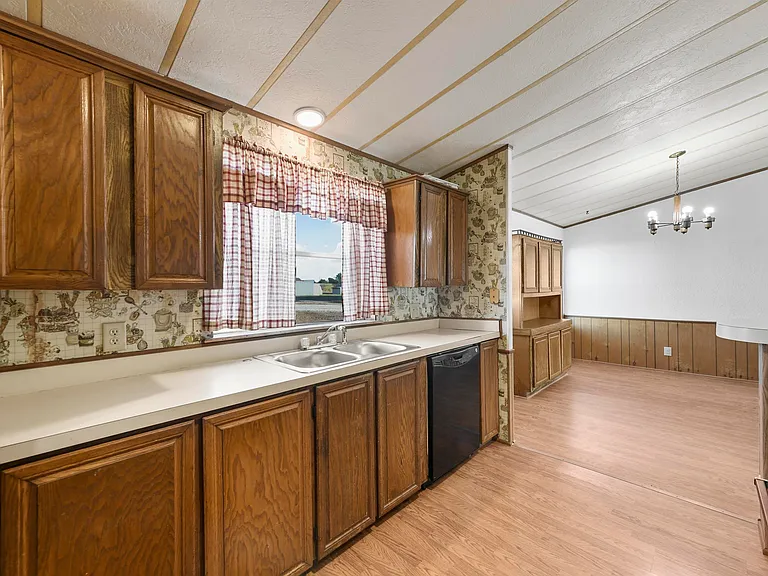 4922 County Road 803 — Photo 7