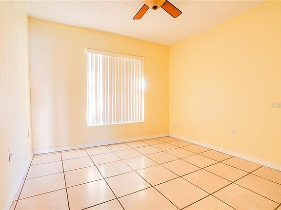 4th image of 444 Waterford Way