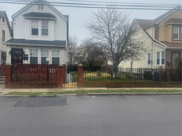 11731 192nd Street, Saint Albans, NY 11412