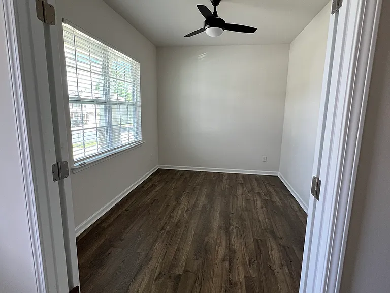 2020 Navarro Rd — Photo 21