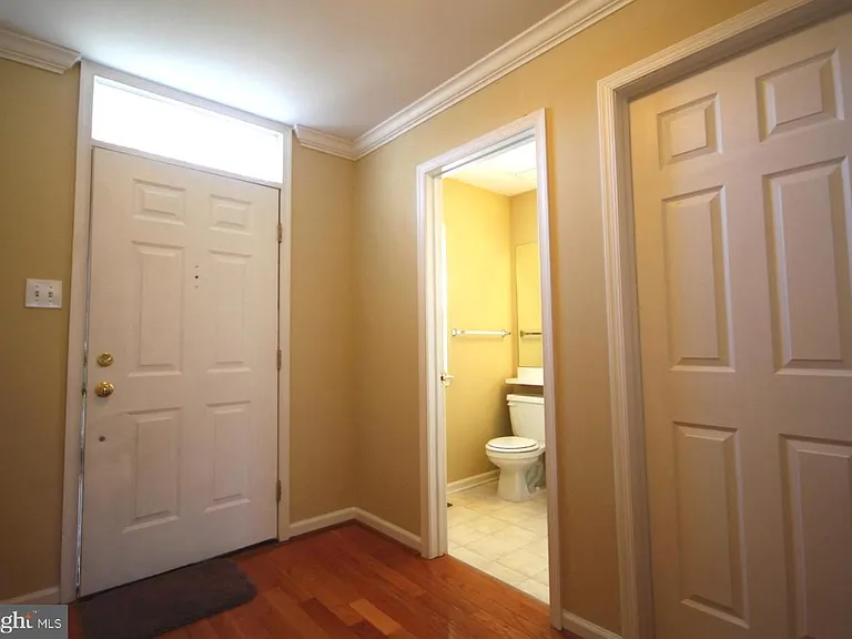 508 Ascot Ct — Photo 3