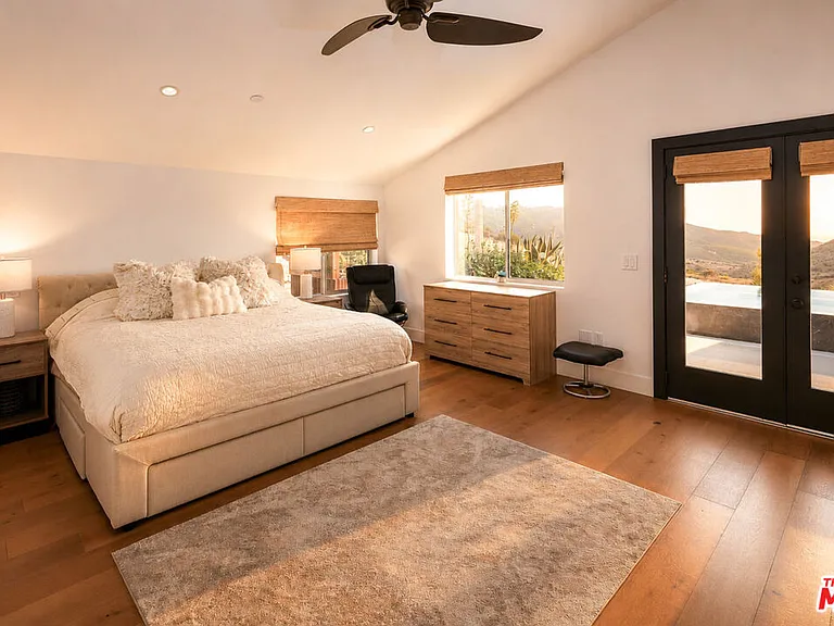 32194 Mulholland Hwy — Photo 11