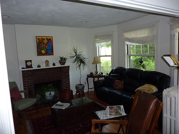 Living Room 1st Fl. unit