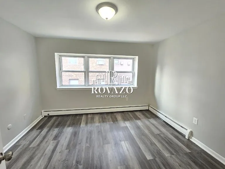 80 Grafton Ave — Photo 3