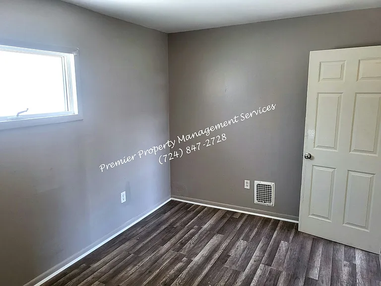 509 Blaine St — Photo 11