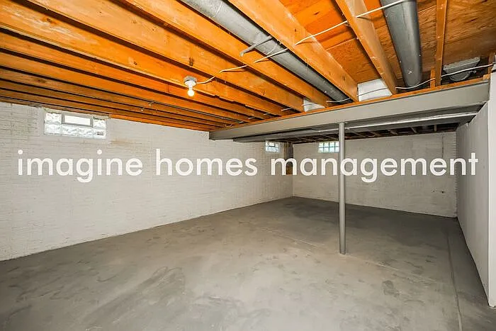 705 Fairfax Dr — Photo 14