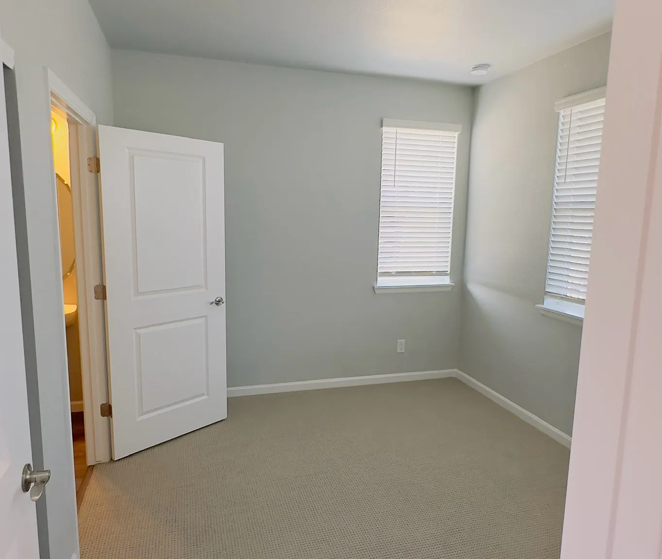 6960 Merseyside Ln — Photo 3