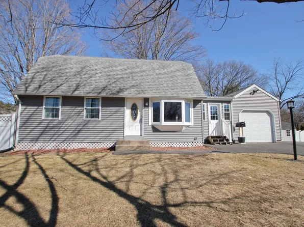 4 Hazel Street, Windsor Locks, CT 06096