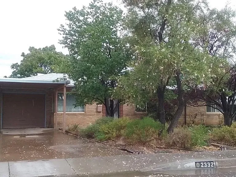 2332 Hoffman Dr NE — Photo 1
