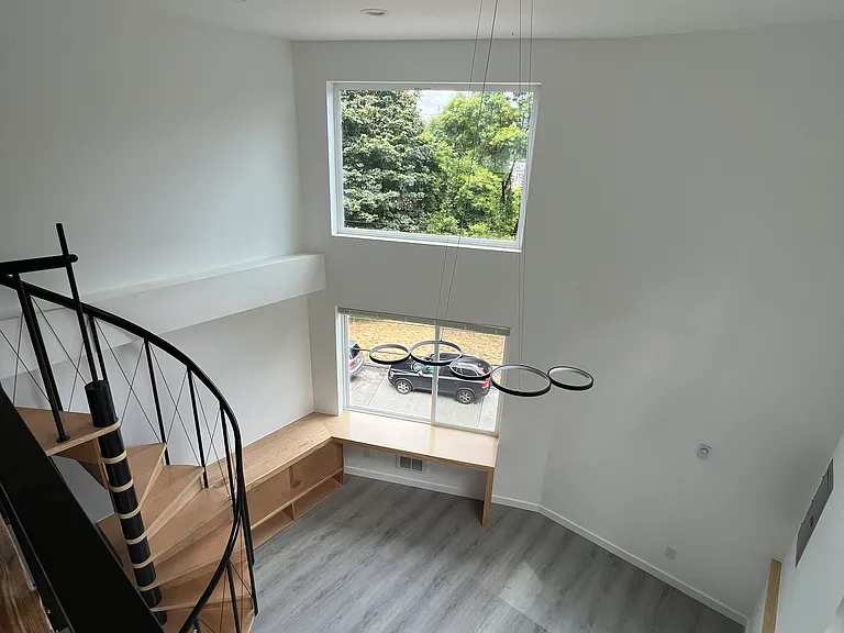 1027 Sturgus Ave S #5-1 — Photo 7