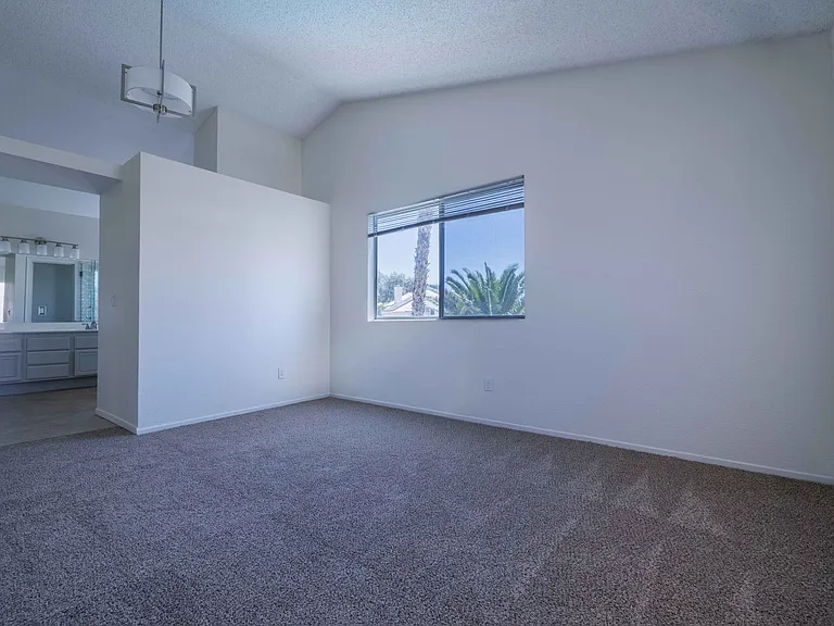 1143 Adelman Dr — Photo 23
