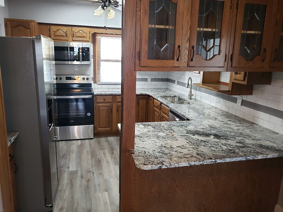 1st image of 5820 William St