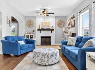 1305 Apple Blossom Rd, Clarksville, TN 37042
