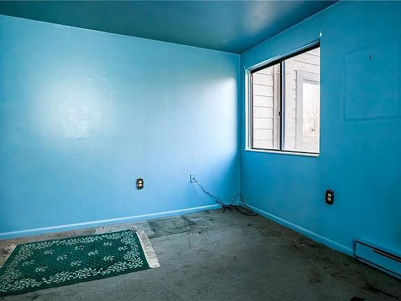 3rd image of 67 Watertree Dr