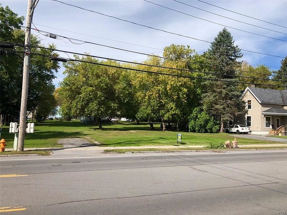 1st image of 621 Bradley St