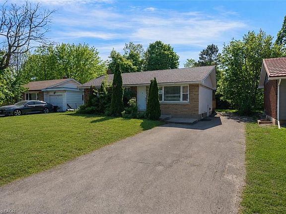 2nd image of 84 Jacobson Ave