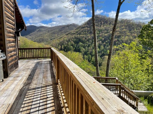 96 Trails End Ln, Maggie Valley, NC 28751