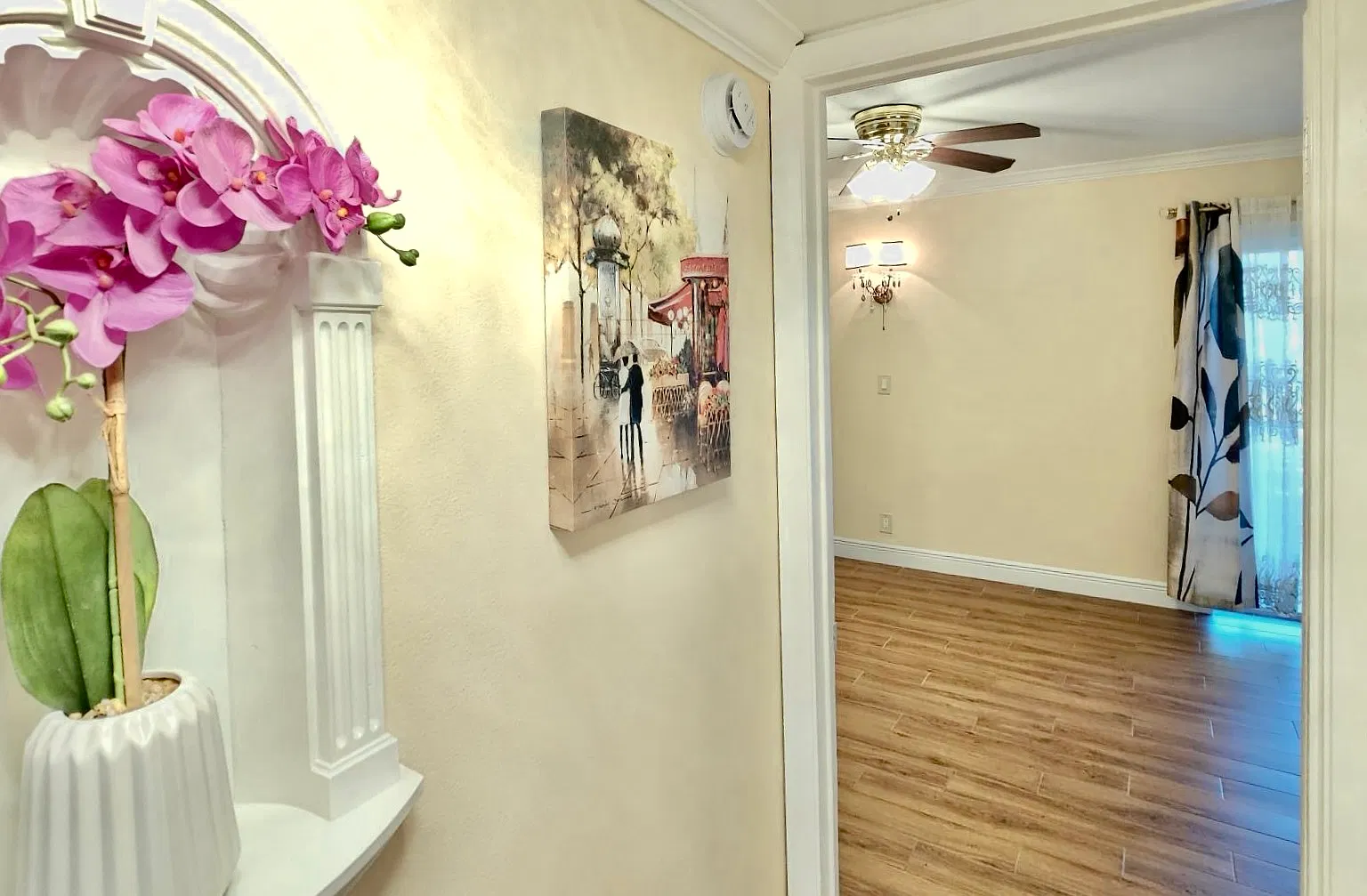 1 bed, 700 sqft, $1,700 — Photo 2