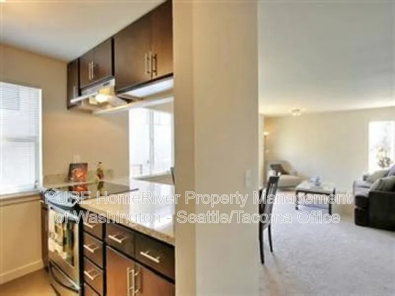 2 bed, 1.0 bath, 771 sqft, $2,195 — Photo 3