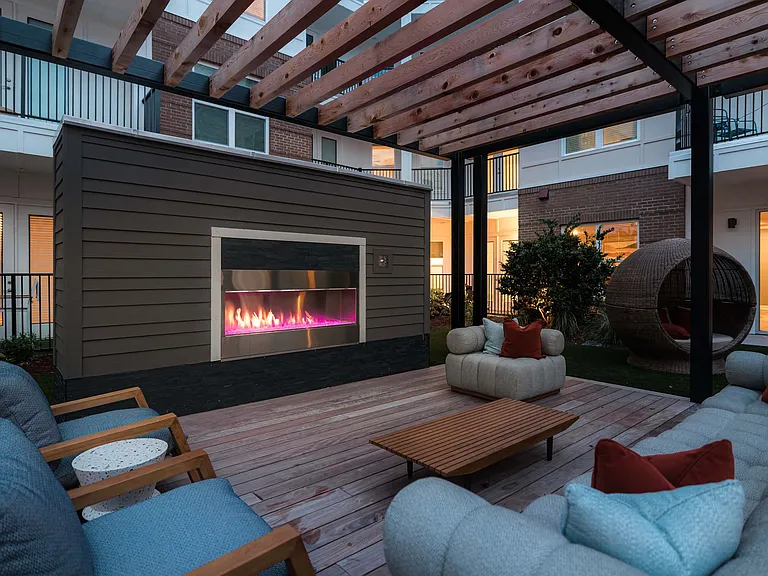 Hudson at Renaissance — Photo 18