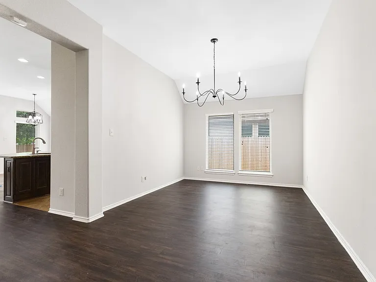 2185 Range Rd — Photo 8