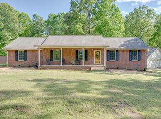 770 Iron Hill Rd, Burns, TN 37029