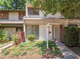 12154 Captiva Ct, Reston, VA 20191