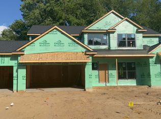 8122 Fall Harvest Ct, Rockford, MI 49341