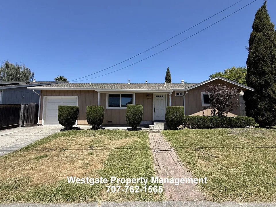 1340 Ramona Ln