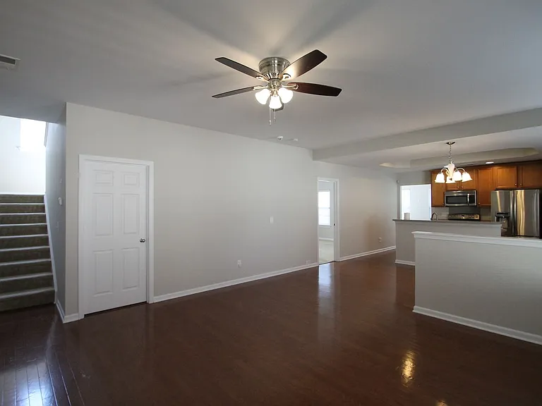 465 Clouds Way — Photo 5