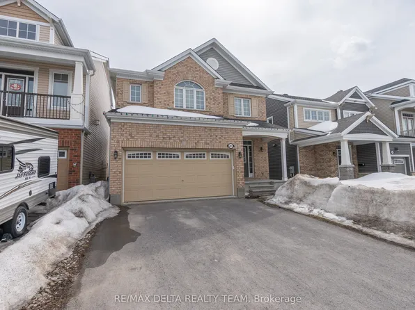 203 Flowing Creek Cir, Ottawa, ON K2M 0K1