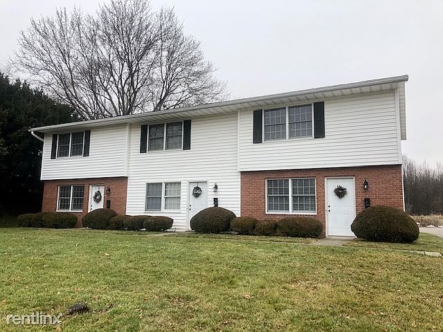 1st image of 1136 Hillcrest Dr