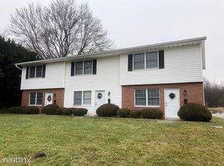 1136 Hillcrest Dr, Ashland, OH 44805