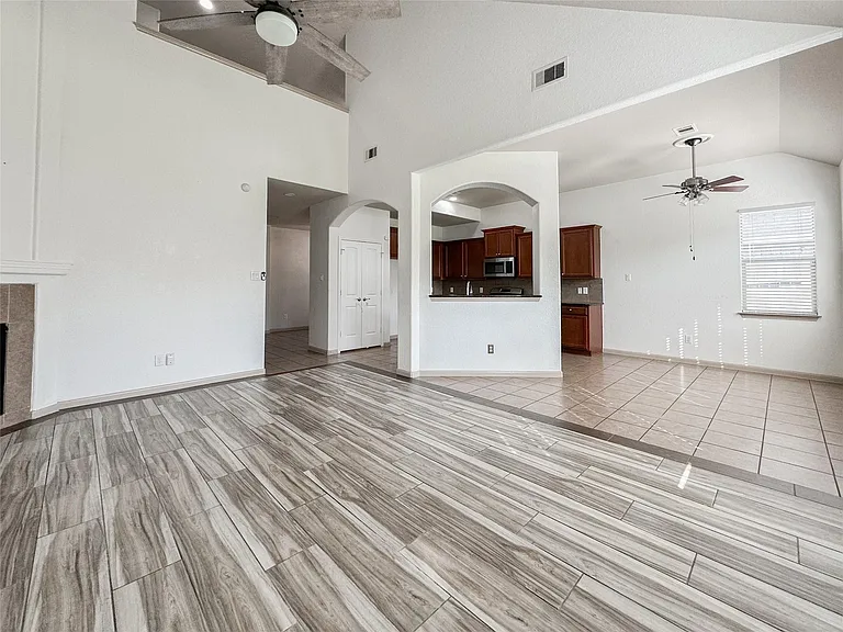 20319 Little Wing Dr — Photo 21