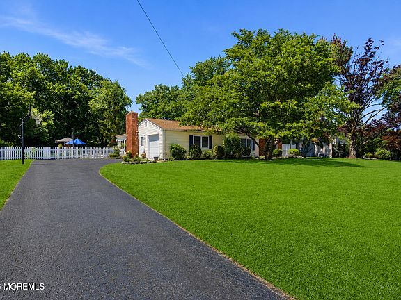 3rd image of 40 Millbrook Drive