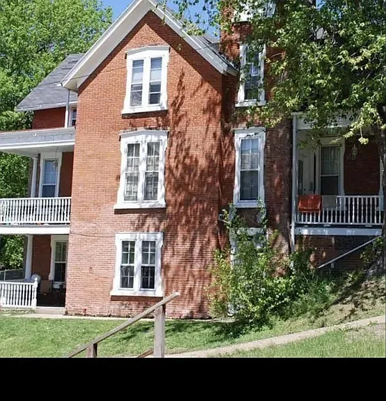 1871 N Main St #1 — Photo 6