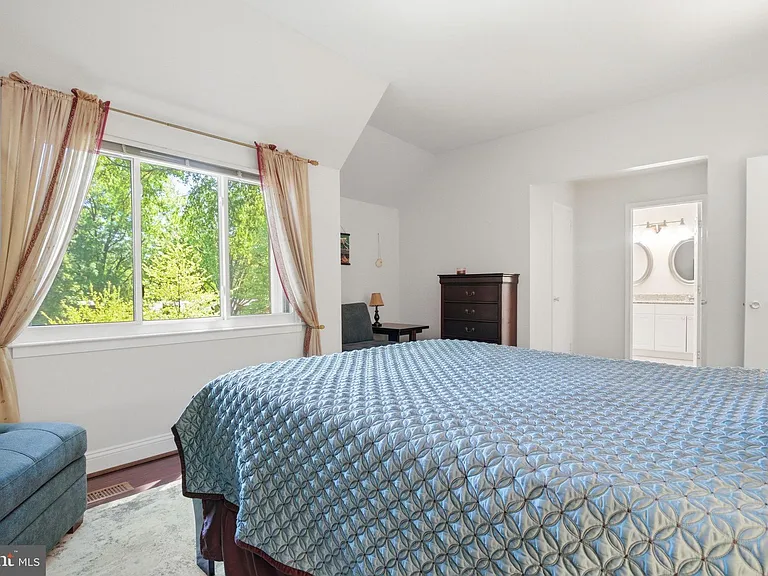 1509 Farsta Ct — Photo 31